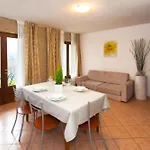Delle Rose Apartahotel 4*