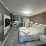 Delle Rose Apartahotel 4*