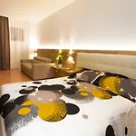 Apartahotel Delle Rose 4*