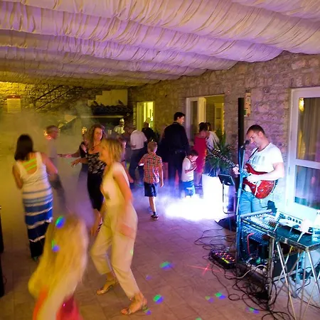 Delle Rose Aparthotel 3*