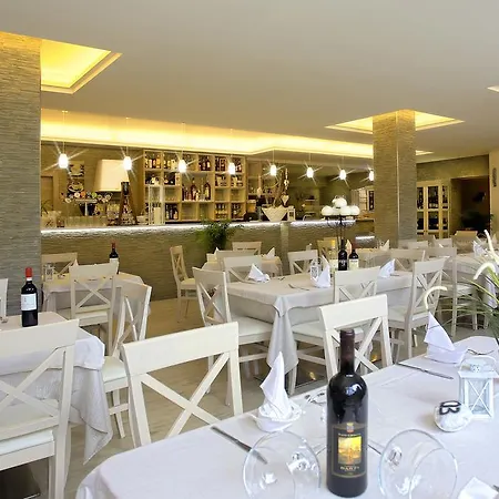 Delle Rose 4*