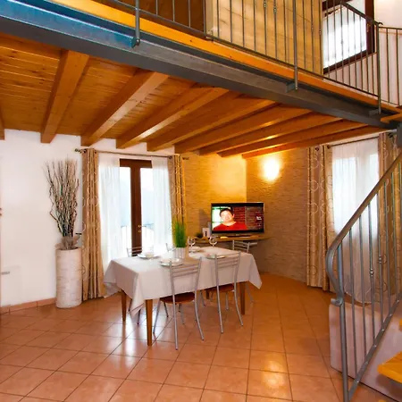 Apartahotel Delle Rose 4*