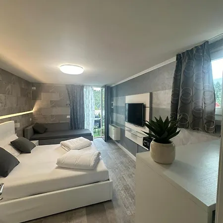 Delle Rose Aparthotel Tremosine